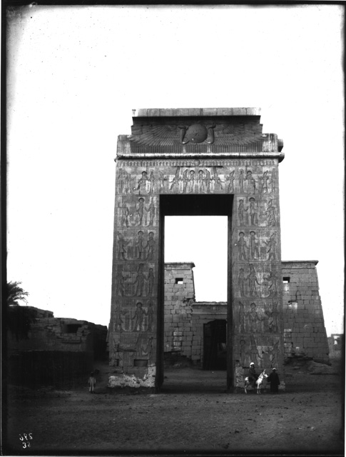 Simpson photo. 32: Karnak. Great Temple. Temple of Khons. Propylon (Bab el-Amara).