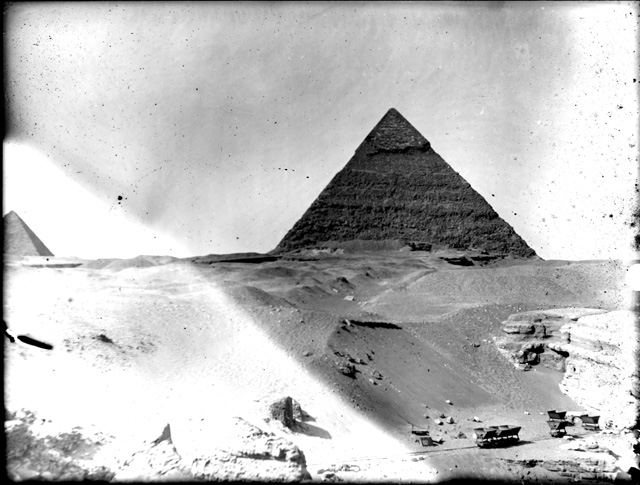 Simpson photo. unnumbered 11: Giza. Pyramid complex of Khephren. Pyramid.