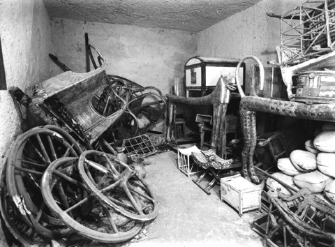 Burton photograph p0012 relating to Carter no. 146