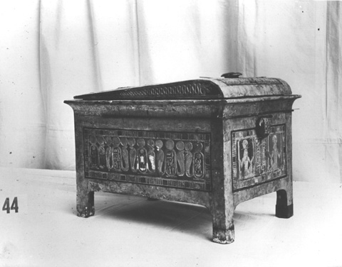 Burton photograph p1220d relating to Carter no. 044