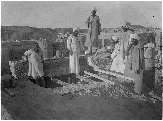 Removing the Shrine of Taharqa