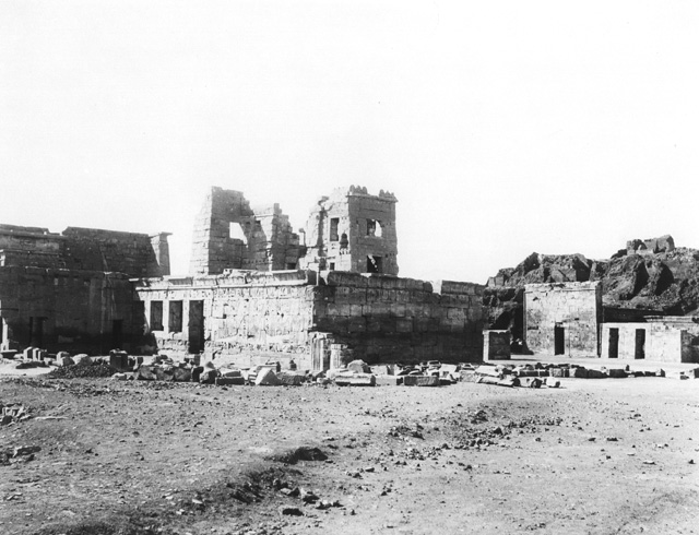 not known, The Theban west bank, Medinet Habu (c.1890
[Estimated date.])