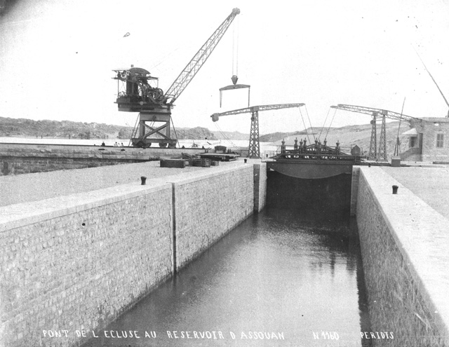 Peridis, Aswan (c.1905
[Aswan dam completed 1898-1912.])