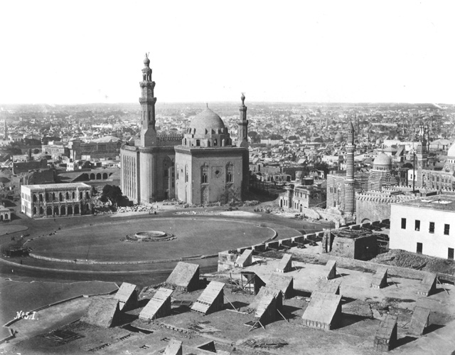 Sebah, J. P., Cairo (before 1874
[Similarity in numbering to Gr. Inst. 3309.])