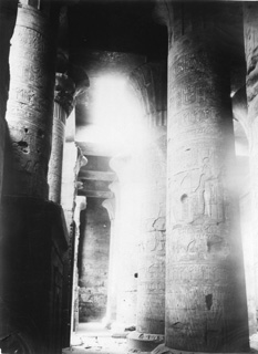 not known, Edfu (c.1890
[Estimated date.]) (Enlarged image size=28Kb)