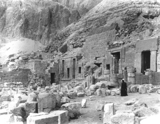 not known, The Theban west bank, Deir el-Bahri (c.1895
[Estimated date.]) (Enlarged image size=47Kb)