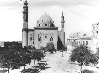 Sebah, J. P., Cairo (c.1880
[Estimated date.]) (Enlarged image size=33Kb)