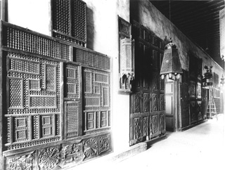 Lekegian, G., Cairo (c.1900) (Enlarged image size=60Kb)