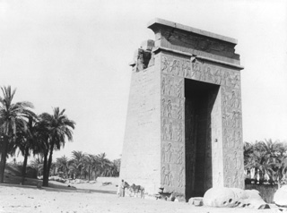 not known, Karnak (c.1890
[Estimated date.]) (Enlarged image size=28Kb)