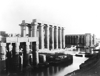 Beato, A., Luxor (c.1890
[Estimated date.]) (Enlarged image size=30Kb)