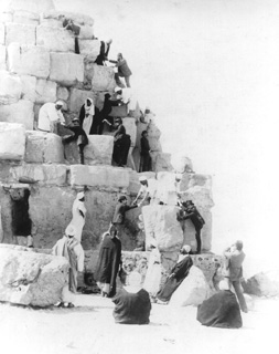Abdullah Frres, Giza (c.1880
[Estimated date.]) (Enlarged image size=32Kb)