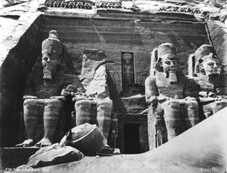 Sebah, J. P., Abu Simbel (before 1874
[Gr. Inst. 3385 in an album dated 1873-4.]) (Enlarged image size=46Kb)