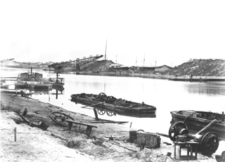 not known, Suez Canal (before 1872
[In an album dated 1871-2.]) (Enlarged image size=30Kb)