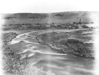 not known, The first Nile cataract (c.1890
[Estimated date.]) (Enlarged image size=31Kb)