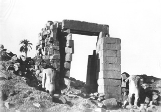 Beato, A., Karnak (c.1890
[Estimated date.]) (Enlarged image size=32Kb)