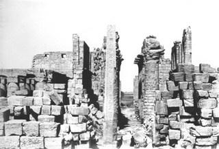 Beato, A., Karnak (c.1890
[Estimated date.]) (Enlarged image size=38Kb)