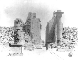 not known, Karnak (c.1900
[(b) In an album dated 1904.]) (Enlarged image size=32Kb)