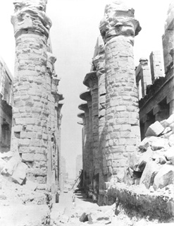 not known, Karnak (c.1900
[Gr. Inst. 4145 in an album dated 1904.]) (Enlarged image size=41Kb)