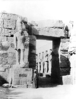 not known, Karnak (c.1900
[Gr. Inst. 4147 in an album dated 1904.]) (Enlarged image size=35Kb)