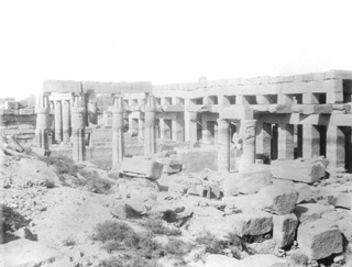 Beato, A., Karnak (c.1900
[In an album dated 1904.]) (Enlarged image size=32Kb)