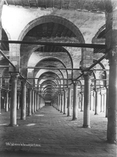 Sebah, J. P., Cairo (c.1890
[Estimated date.]) (Enlarged image size=39Kb)