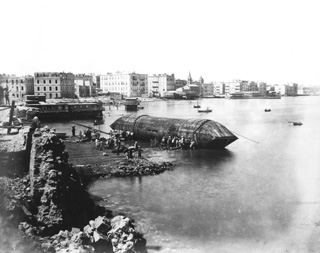 Borgiotti, Alexandria (1877
[The London obelisk removed in 1877-8.]) (Enlarged image size=32Kb)