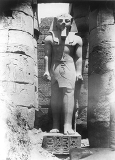 Beato, A., Luxor (c.1890
[Estimated date.]) (Enlarged image size=38Kb)