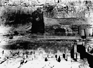Beato, A., The Theban west bank, Deir el-Bahri (c.1895
[Estimated date.]) (Enlarged image size=38Kb)