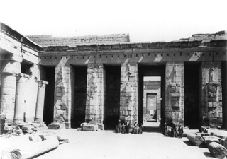 Beato, A., The Theban west bank, Medinet Habu (c.1890
[Estimated date.]) (Enlarged image size=32Kb)