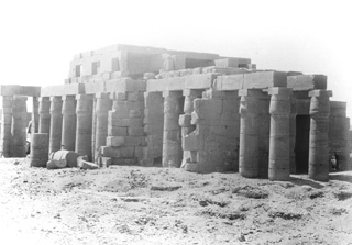 Beato, A., The Theban west bank, the Ramesseum (c.1890
[Estimated date.]) (Enlarged image size=29Kb)
