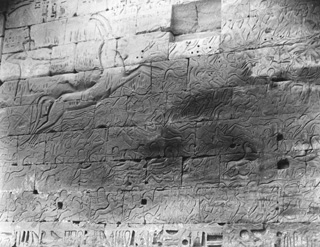 not known, The Theban west bank, Medinet Habu (c.1890
[Estimated date.]) (Enlarged image size=48Kb)