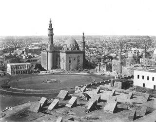 Sebah, J. P., Cairo (before 1874
[Similarity in numbering to Gr. Inst. 3309.]) (Enlarged image size=37Kb)